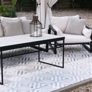 Håndlavede encaustiske belægningsfliser, udviklet og patenteret af Villa Tiles. Unikke designs, slidlag af marmor, 28/40 mm tykkelse - udendørs holdbarhed 